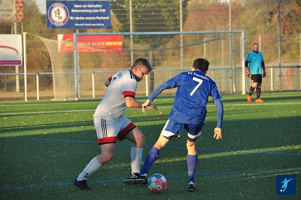 Am Sonntag zählt es! Der FV Flonheim (blau) trifft im direkten Duell auf den TV Sulzheim, beide Teams wollen noch in die Aufstiegsrunde der B-Klasse Alzey-Worms Nord.