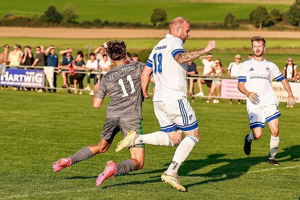 Der SV Diendorf (in weiß) kam gegen Schlusslicht Nittenau nicht über ein Unentschieden hinaus.