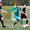 Unter anderem Tom Zimmer (hier am Ball im Hinspiel gegen Mutterstadt) fehlt den Ingelheimern aktuell - in der Südpfalz setzte es für das personell geschwächte Team vom Blumengarten eine späte 2:3-Niederlage. 