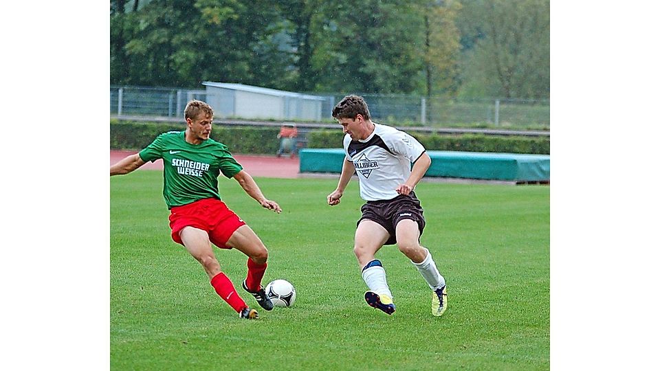 Florian Merz (r.) stößt zum TSV Abensberg.  Foto: Stöcker