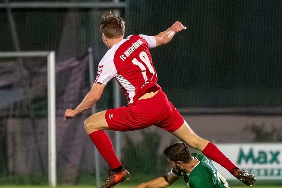 Unterföhring profitiert von spätem Eigentor.