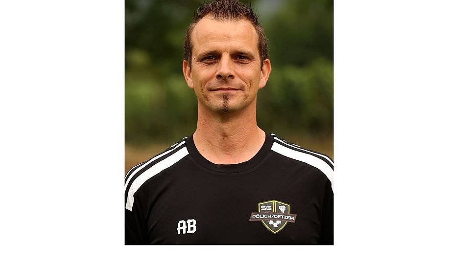 Pölichs Trainer Alexander Becker hat noch an den vier Platzverweisen von Gielert zu knabbern.