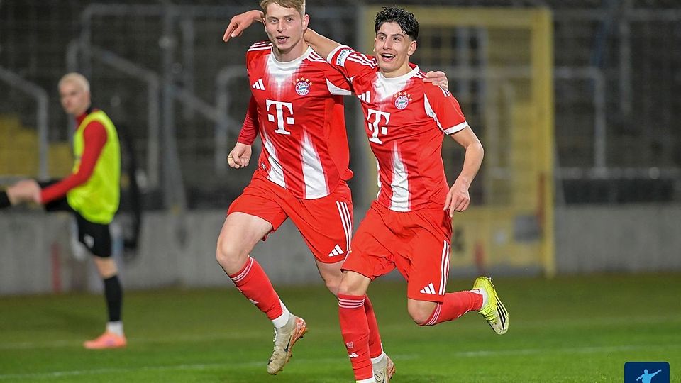 Erneuter Heimerfolg: Die U23 des FC Bayern München II bejubelt den nächsten Sieg vor eigenem Publikum.