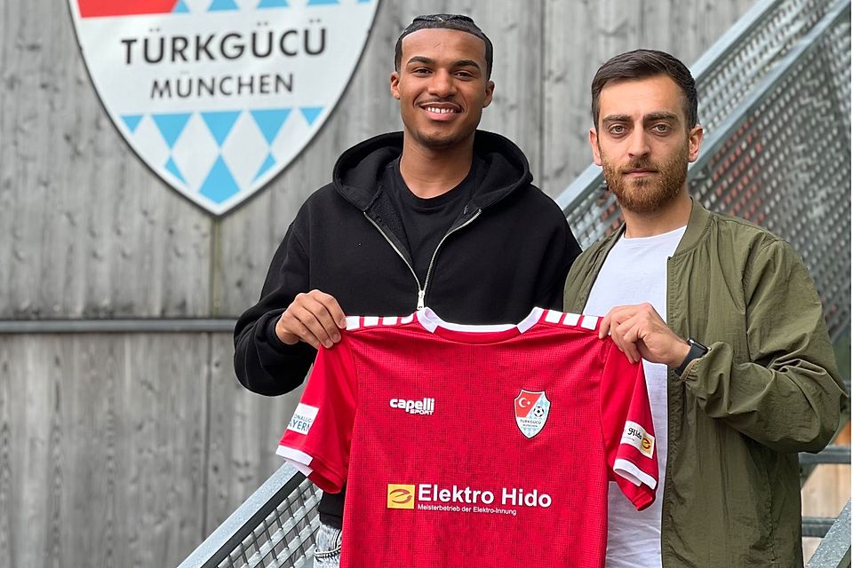 Geht es nach Sportdirektor Enver Maltas (re.), soll David Abrangao (li.) schon bald eine tragende Rolle bei Türkgücü München einnehmen.