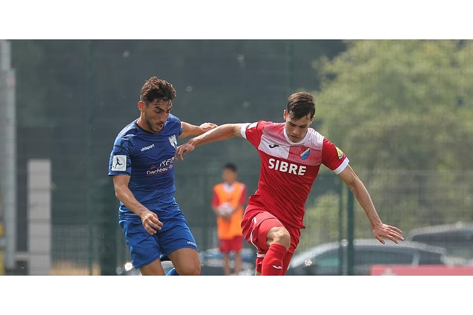 Sieht die Gelb-Rote Karte: Marvin Jung (r.) vom TSV Steinbach II. Sieht die Gelb-Rote Karte: Marvin Jung (r.) vom TSV Steinbach II. © Jonathan Ortmann