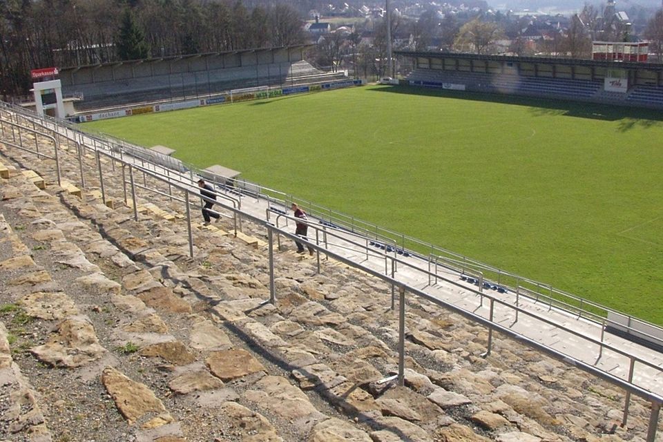 Blick von oben auf das Weismainer Stadion