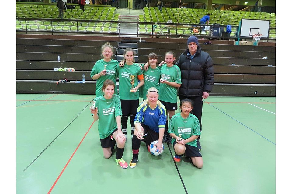 Die C-Juniorinnen der SpVgg Lindau werden für ihre tollen Leistungen belohnt. pr