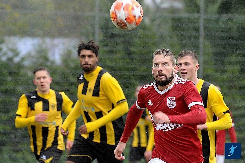 Verdienter Überraschungscoup für den TSV um Alex Galle gegen Topteam SE Freising. 