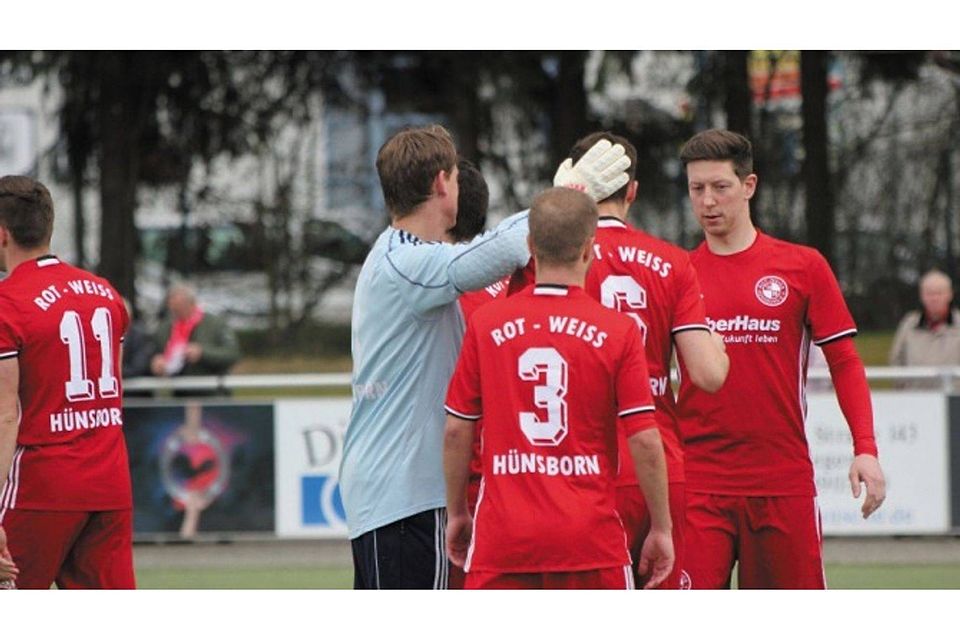 Das Spiel zwischen Rot-Weiß Hünsborn und der SG Finnentrop/Bamenohl (Foto unten) am kommenden Sonntag verspricht, ein echter "Leckerbissen" zu werden. Fotos (2): cs