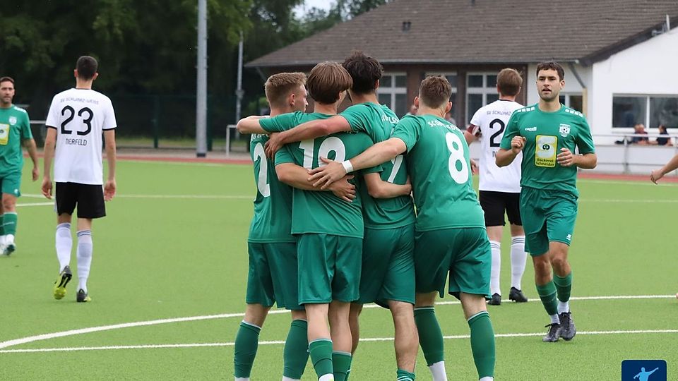 Der SC Elsdorf hat den Landesliga-Aufstieg dank des Kantersieges gegen Nierfeld in der eigenen Hand.