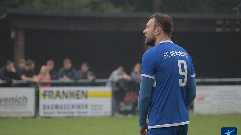 Schönen erzielte alleine im Mai 14 Treffern und traf auch gegen dem Merscher SV doppelt.