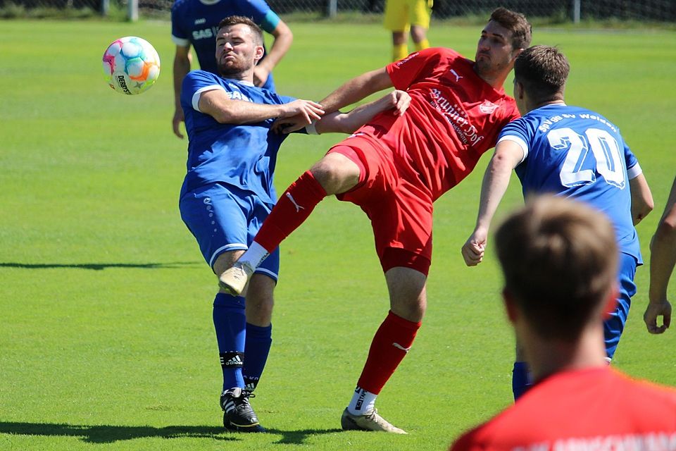Für die DJK am Ball Kapitän Andreas Sturm.