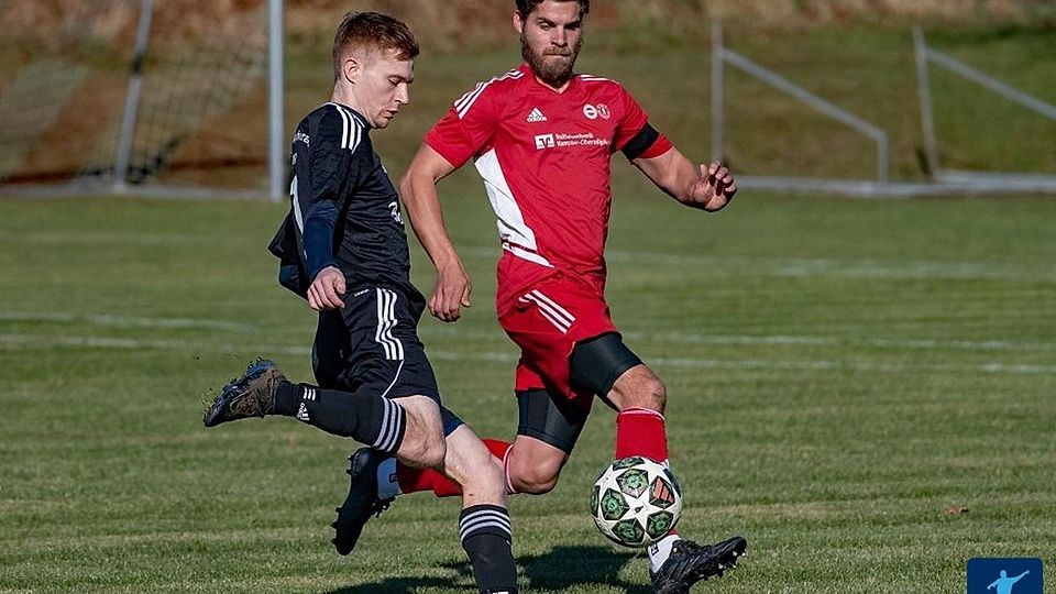 Florian Fink (rechts) musse sich mit der SG Betzigau/Wildpoldsried gegen Seeg geschlagen geben.