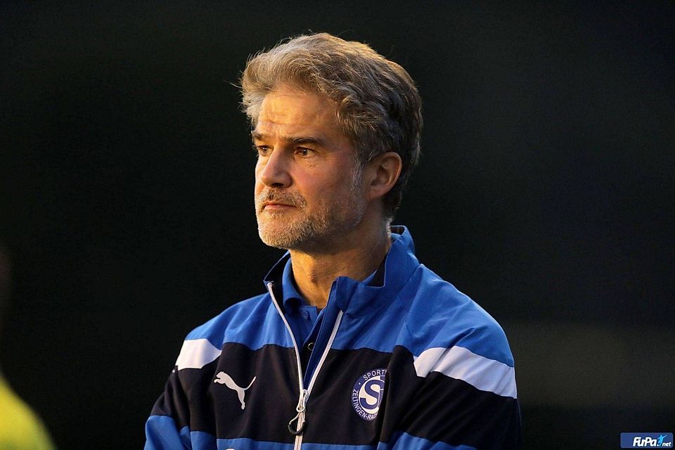 Bleibt mit seinem Team an der Tabellenspitze: Zeltingen-Rachtigs Coach Karl-Heinz Gräfen. Bleibt mit seinem Team an der Tabellenspitze: Zeltingen-Rachtigs Coach Karl-Heinz Gräfen.