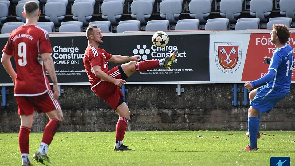Der TSV Allershausen nutzte den Patzer von Spitzenreiter Finsing. 