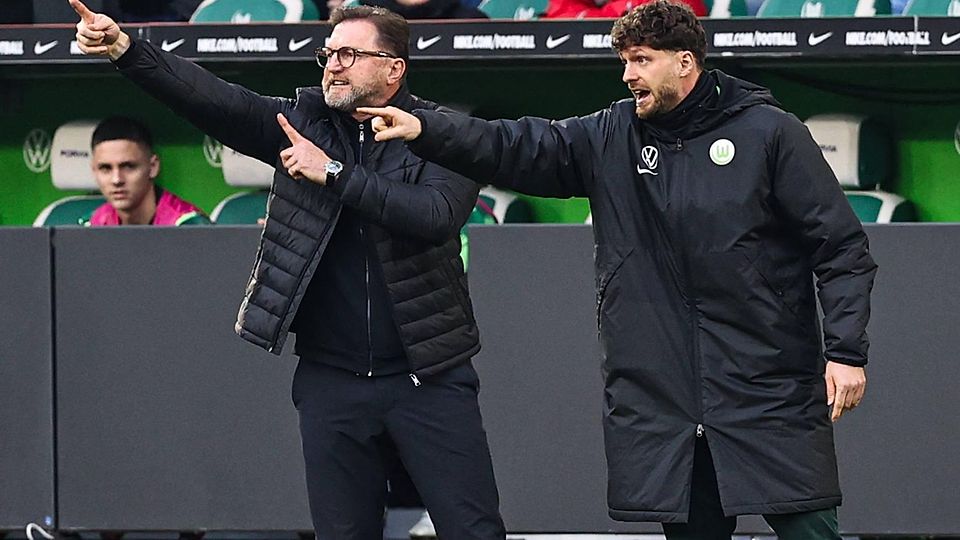 Das Vater-Sohn-Gespann ist beim VfL Wolfsburg gescheitert: Ralph Hasenhüttl (li.) und Sohn Patrick mussten den Verein nach einer Niederlagenserie verlassen.