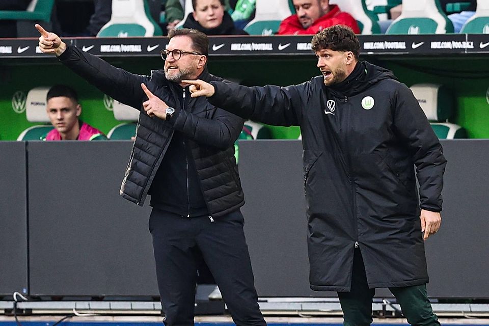 Das Vater-Sohn-Gespann ist beim VfL Wolfsburg gescheitert: Ralph Hasenhüttl (li.) und Sohn Patrick mussten den Verein nach einer Niederlagenserie verlassen.