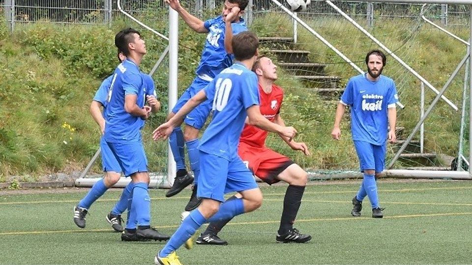 Nun schon acht Treffer auf dem Saisonkonto: Timo Wolff vom TSV Hambach.	Foto: Strieder