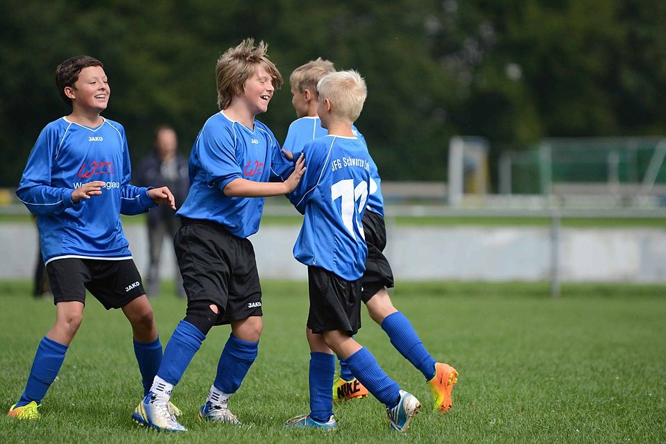 Schwarze Laber übernimmt nach zwei Siegen in der englischen Woche die Tabellenführung. F: Schneider Schwarze Laber übernimmt nach zwei Siegen in der englischen Woche die Tabellenführung. F: Schneider