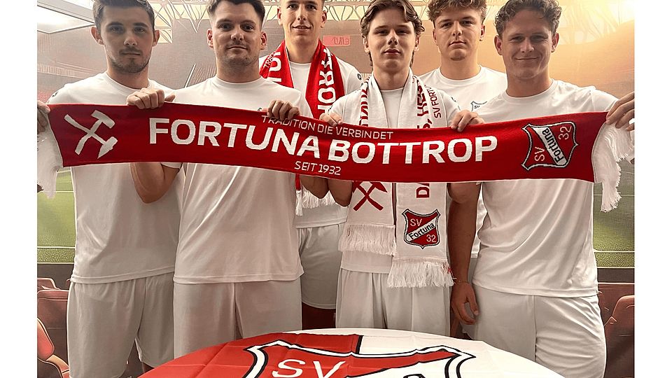 Von links nach rechts: Niklas Wenderdel, Lennart Dickmann, Jan Larisch, Ben Maarten Jansen, Luca Fischer und Hannes Ostgathe. 