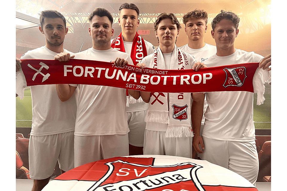 Von links nach rechts: Niklas Wenderdel, Lennart Dickmann, Jan Larisch, Ben Maarten Jansen, Luca Fischer und Hannes Ostgathe. 