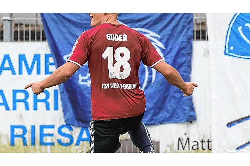 Läuft bei ihm: René Guder hat in 18 Regionalliga-Partien schon zwölf Tore für den ETSV Weiche Flensburg erzielt. Foto: Dewanger