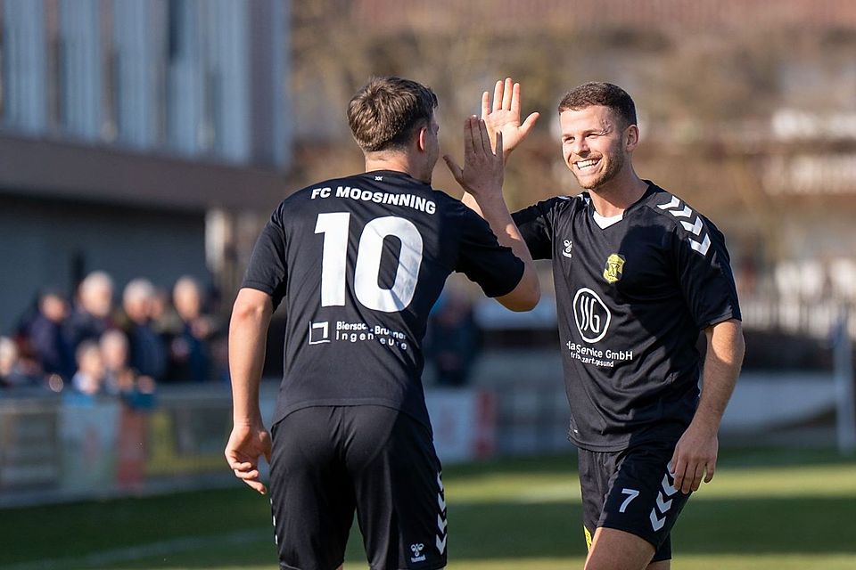 Moosinning gewinnt gegen den DJK München 54 Moosinning gewinnt gegen den DJK München 54