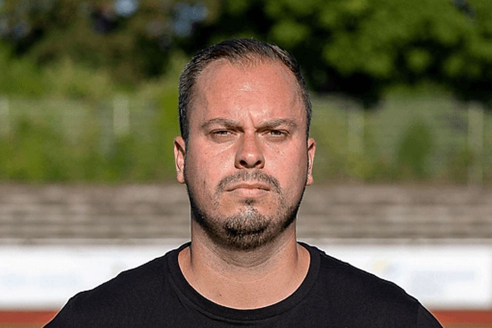 Philipp Schütz übernimmt den VfB 03 Hilden II.