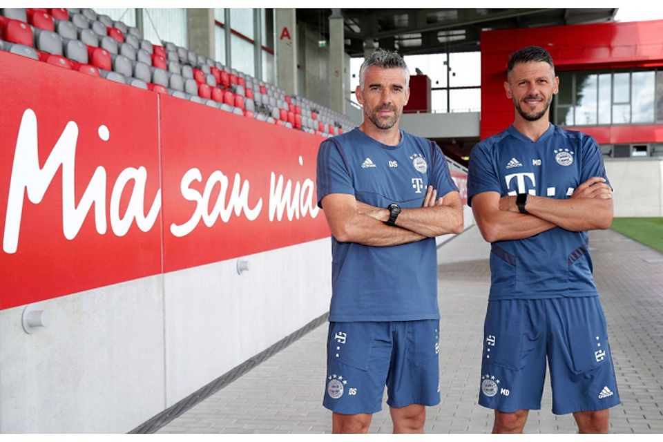Danny Schwarz (l.) und Martin Demichelis,U-19-Jugendtrainer des FC Bayern München. Christina Pahnke / sampics / sampics