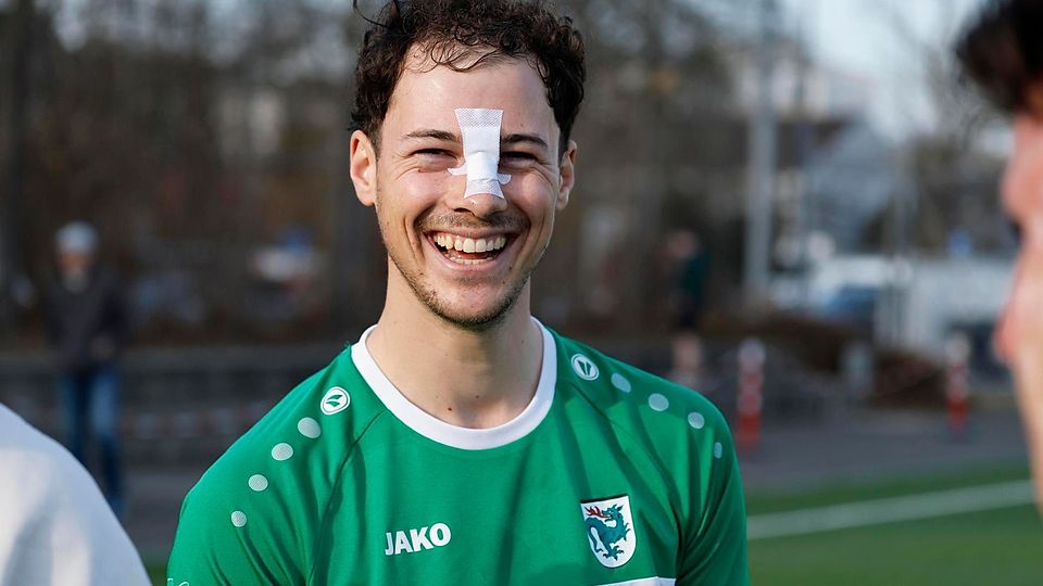 Das Lachen vergeht ihm nicht: Philip Jarosch nimmt seine Verletzung mit Humor.