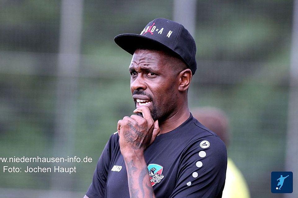 Neuer Trainer von Dersim Rüsselsheim: Mo Idrissou. 