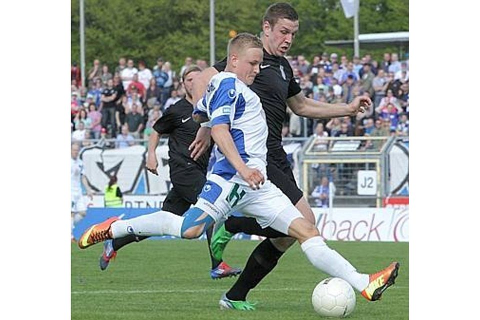 Schussgewaltig: Kai Pröger (vorne) traf beim 2:2 im Mai gegen den BVC zum 2:1 für den VfB. Vor einer Woche erzielte er beim 5:2 gegen Havelse drei Tore. Meyer