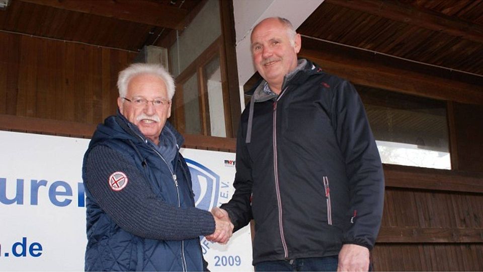 Heinz Burzer (links) und der neue Trainer der SVK, Peter Berger. Foto: Stefan Günter