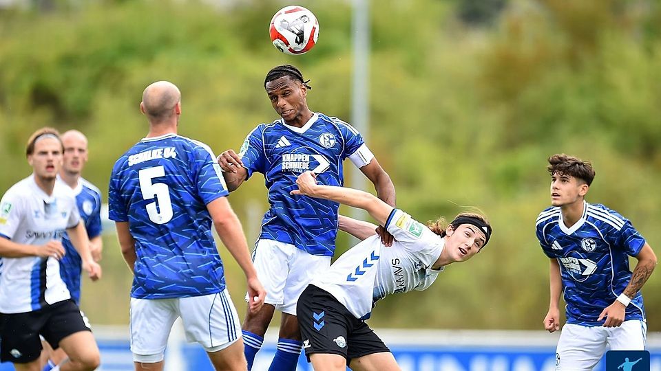 Die Schalker Reserve steht derzeit auf Platz zwei.