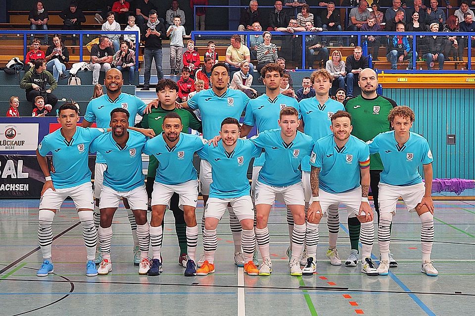 Die Jahn-Futsaler erhalten sich die Chance auf die Titelverteidigung am Leben.