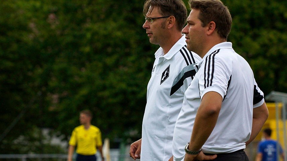 Michael Streichsbier (l.) und Marc Ott, Spielausschussvorsitzender des FC Germania Friedrichstal, blicken in eine gemeinsame sportliche Zukunft F: Erndwein