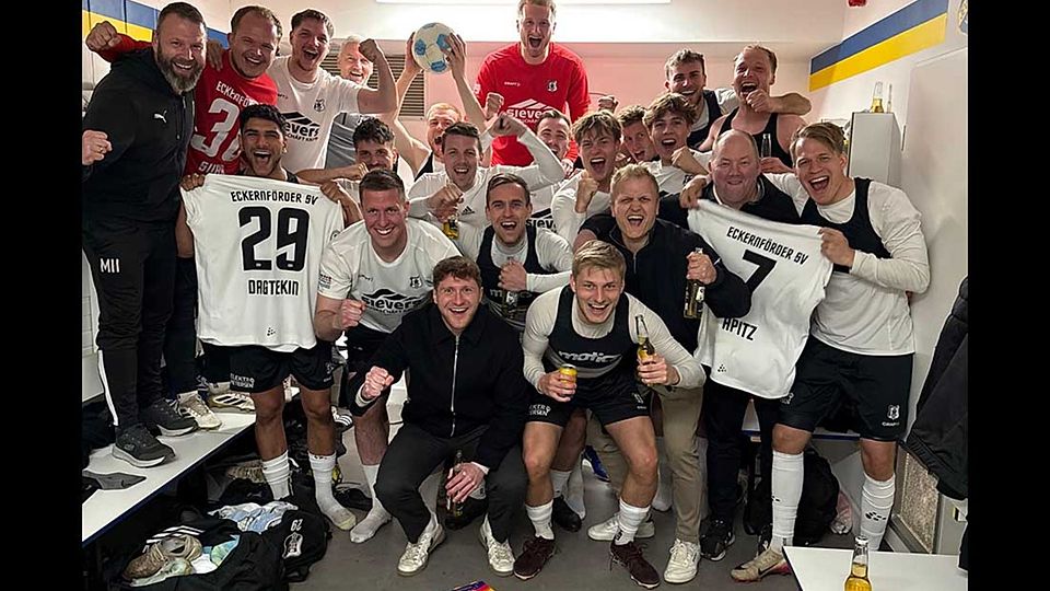 Der Eckernförde SV feiert und darf sich nun auf die Relegationsspiele mit Hin- und Rückspiel gegen den Holstein-Vertreter freuen.
