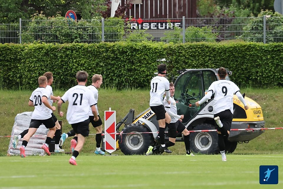 Der TuS Geretsried hat das Spielgeschehen durch eine vier Tore Führungfest im Griff.