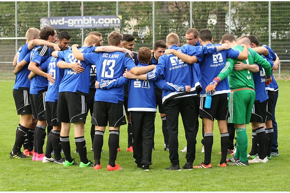 Ein Bild des Zusammenhalts. Woran fehlt es bei der Landesliga-Mannschaft des SC Lahr? | Foto: Alexandra Buss