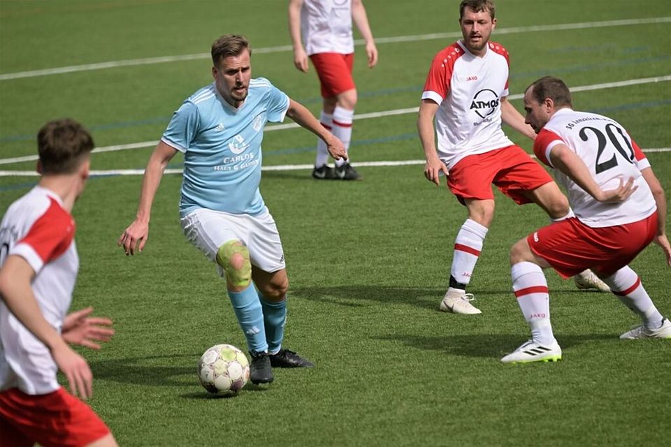 Tobias Gutscher (am Ball) ist derzeit noch für den SV Titisee aktiv.