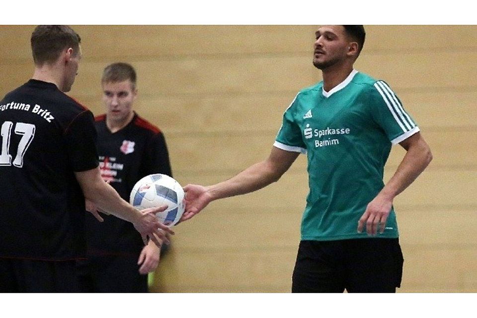 Soll bei Preussen Eberswalde künftig für mehr Durchschlagskraft sorgen: Neuzugang Arafa El-Moghrabi (rechts)  ©MOZ/Thomas Burckhardt