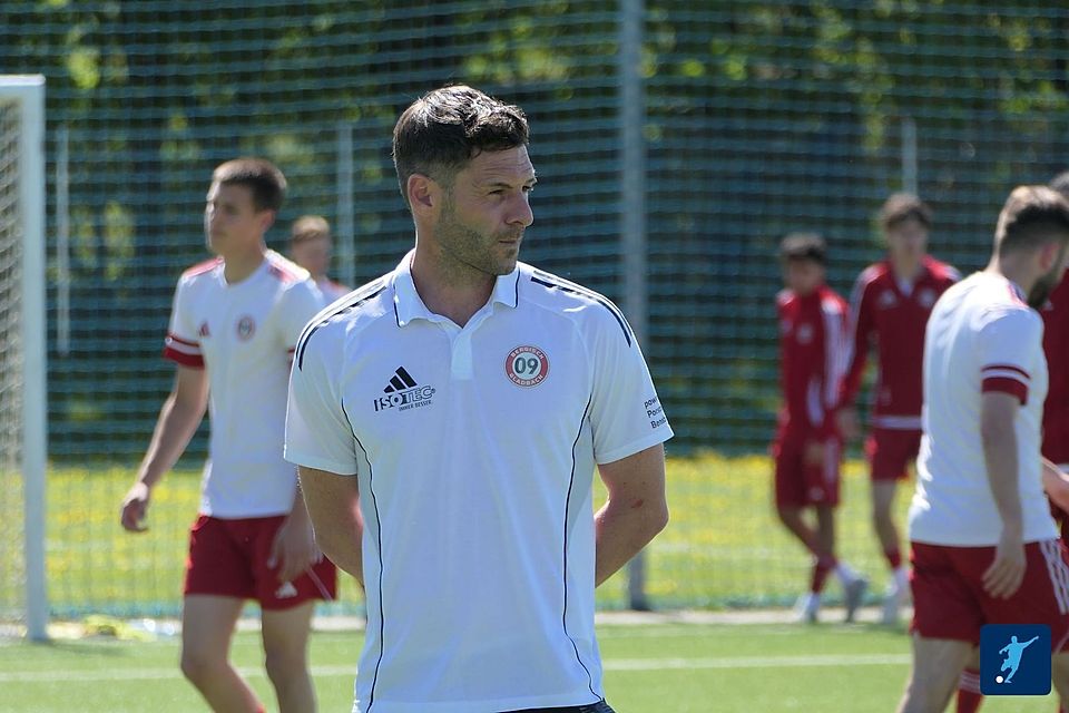 Kevin Kruth hat den SV Bergisch Gladbach 09 nach fünf Jahren zurück in die Regionalliga geführt. Kevin Kruth hat den SV Bergisch Gladbach 09 nach fünf Jahren zurück in die Regionalliga geführt.