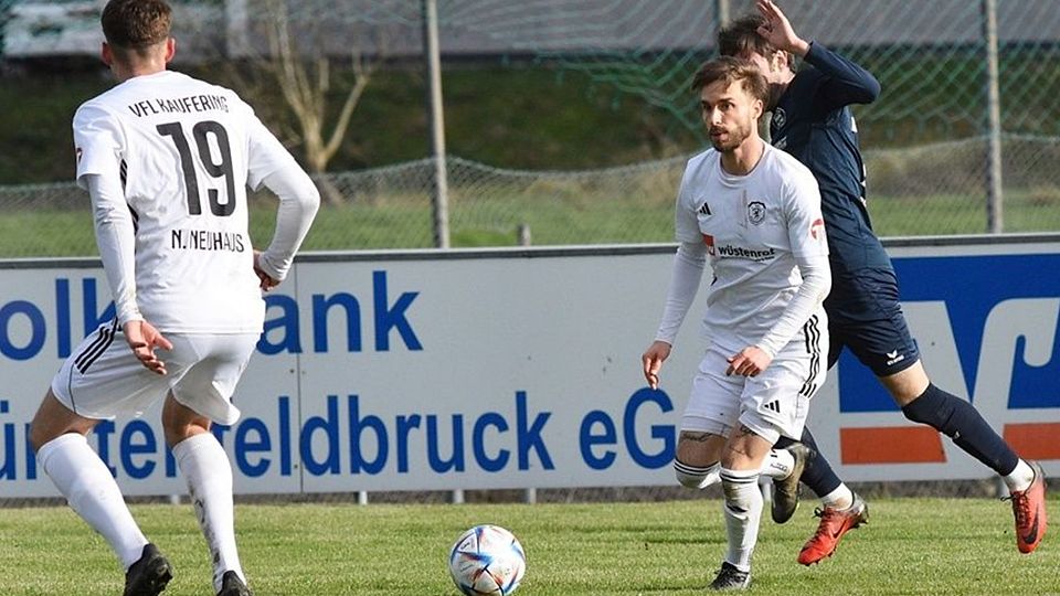 Mit Patrick Feicht (r.) verstärkt ein Ex-Regionalliga-Spieler des TSV Oberalting-Seefeld.