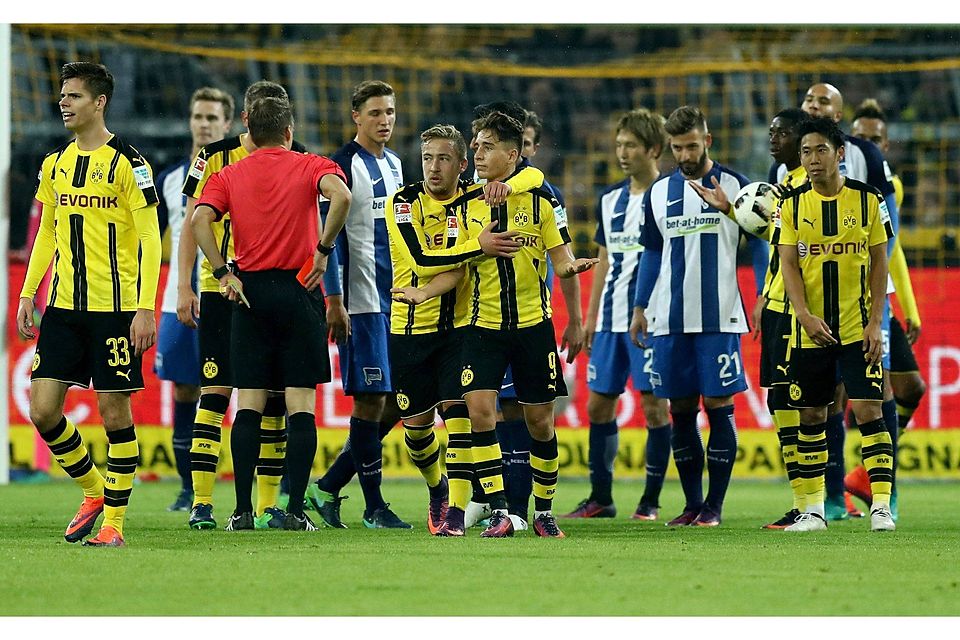 Zwei Spiele Sperre für Emre Mor nach seiner Roten Karte im Spiel gegen Hertha BSC. Foto: Getty Images