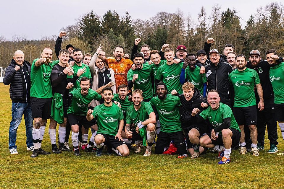 Zur Winterpause klinisch tot, besiegte Kreisklassist FC Maxhütte-Haidhof jetzt zwei Liga-Topteams nacheinander.