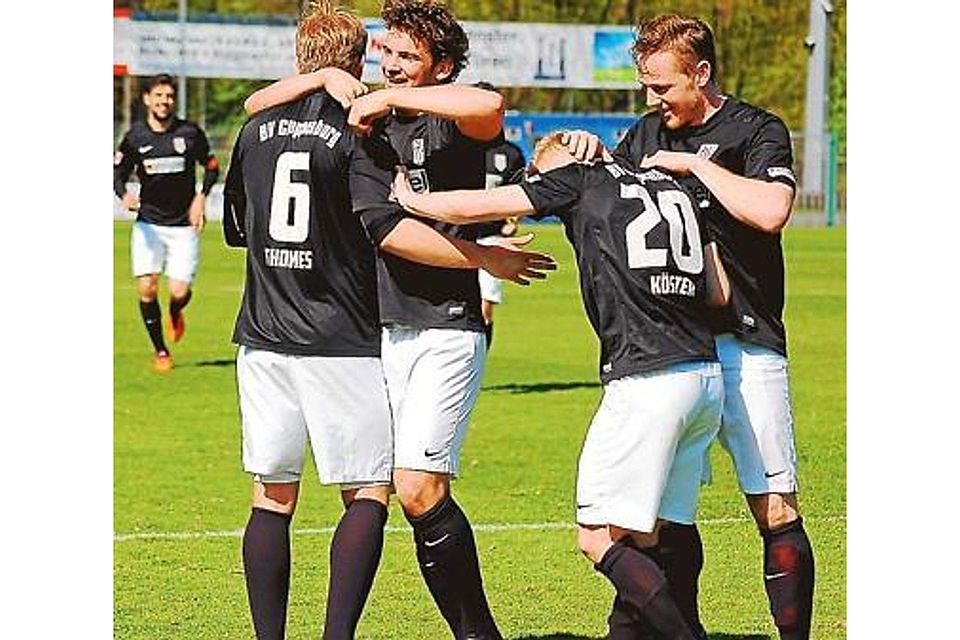 Jubel beim BV Cloppenburg nach dem 2:0 in Norderstedt (von links): Gerrit Thomes, Kristian Westerveld, Torschütze Nick Köster und Tim Wernke Bodo Tarow
