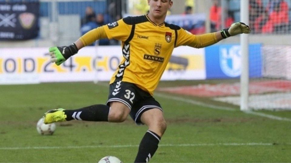 War beim 2:0-Heimsieg gegen Zwickau mehrfach gefordert, meisterte aber alle Situationen bravourös: SG-Torwart Kevin Broll. F: Kammerer