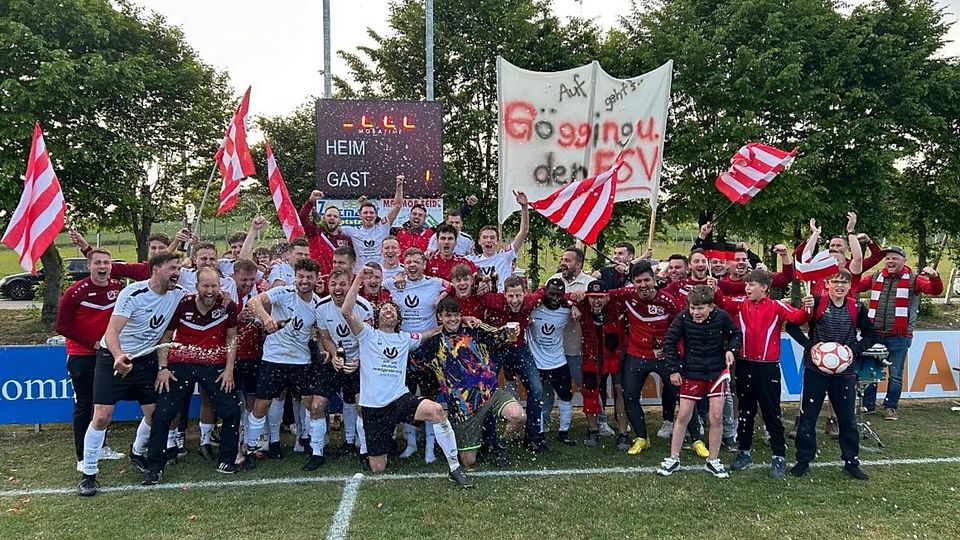 Grenzenloser Jubel bei der SG Sandharlanden/Bad Gögging nach dem gewonnen Elfmeter-Krimi gegen den SV Mengkofen. 
