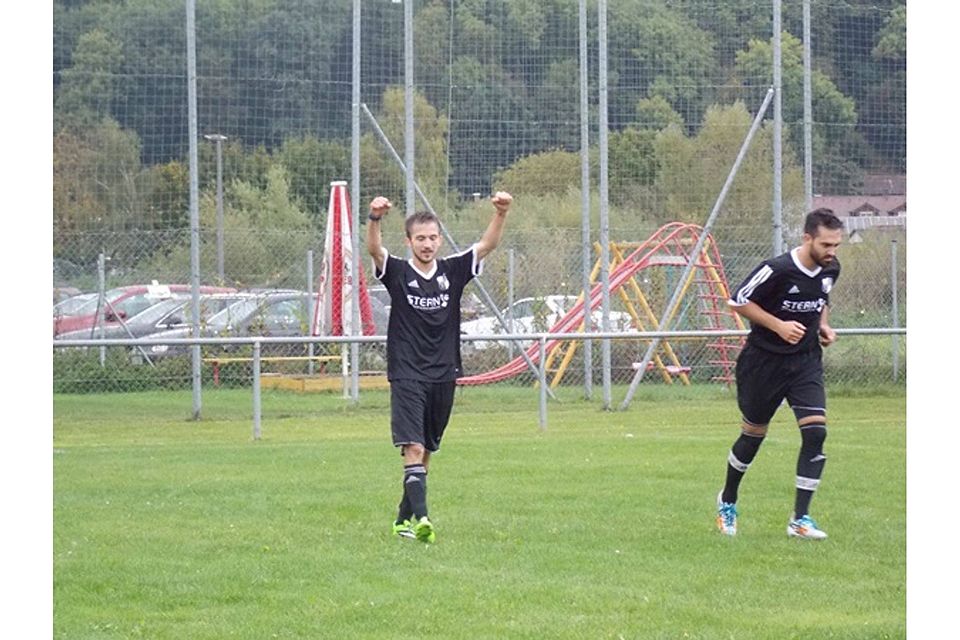 F: Loher T:Aky/ Der FC Deggendorf brachte dem SV Winzer seine erste Niederlage bei.