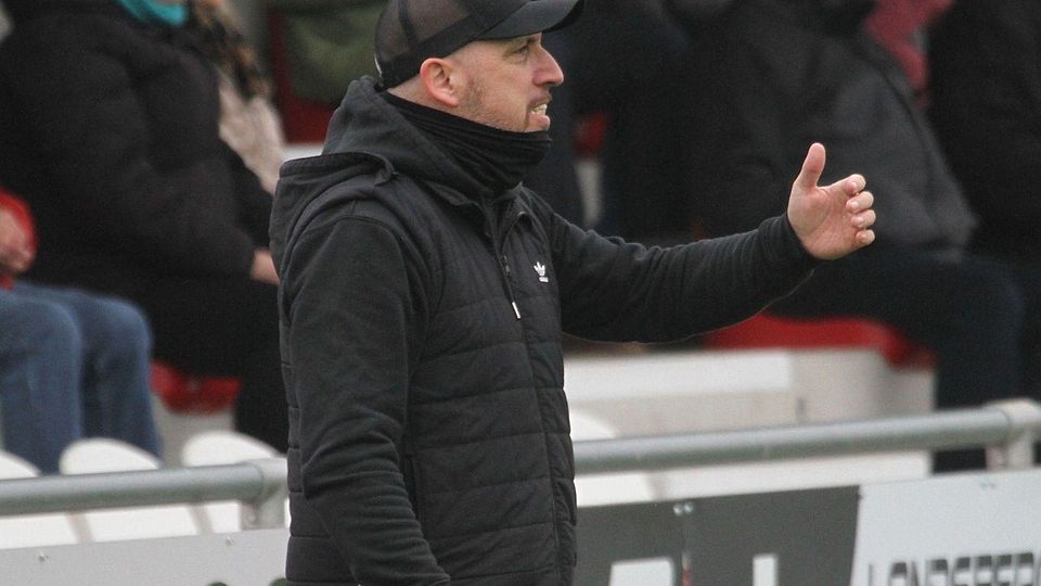 Franco Simon verlässt den VfL Kaufering mit sofortiger Wirkung. Trotz einiger Unstimmigkeiten geht er im Guten mit dem Verein auseinander.